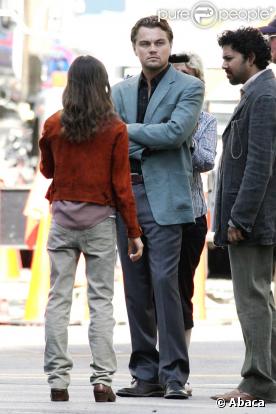 Leonardo DiCaprio et Ellen Page sur le tournage d' Inception , de Christopher Nolan, en septembre 2009, à Los Angeles !