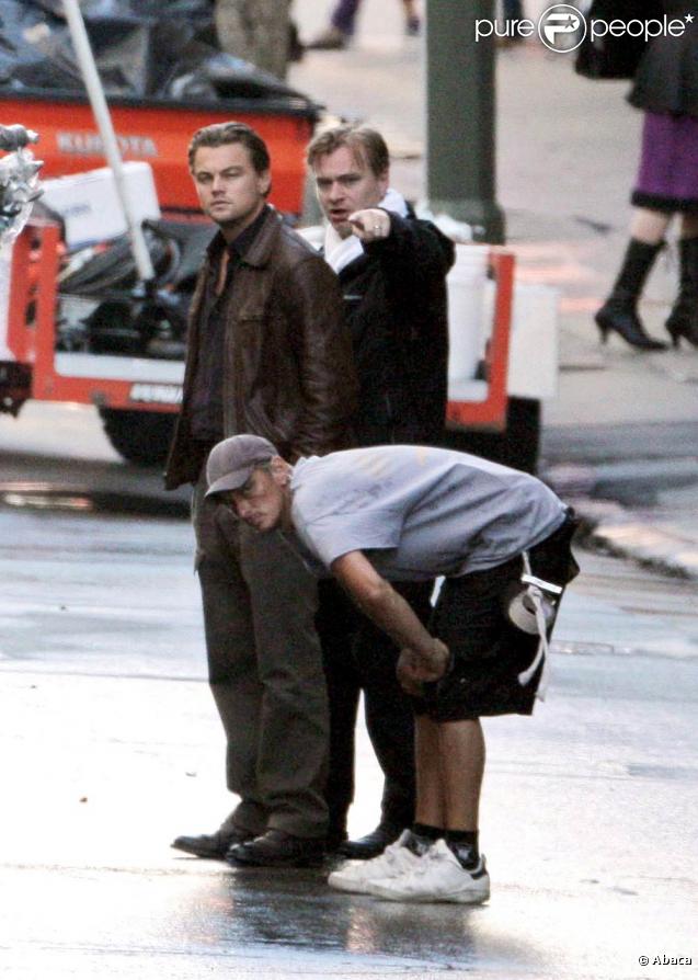 Leonardo DiCaprio et Ellen Page sur le tournage d' Inception , de Christopher Nolan, en septembre 2009, à Los Angeles !