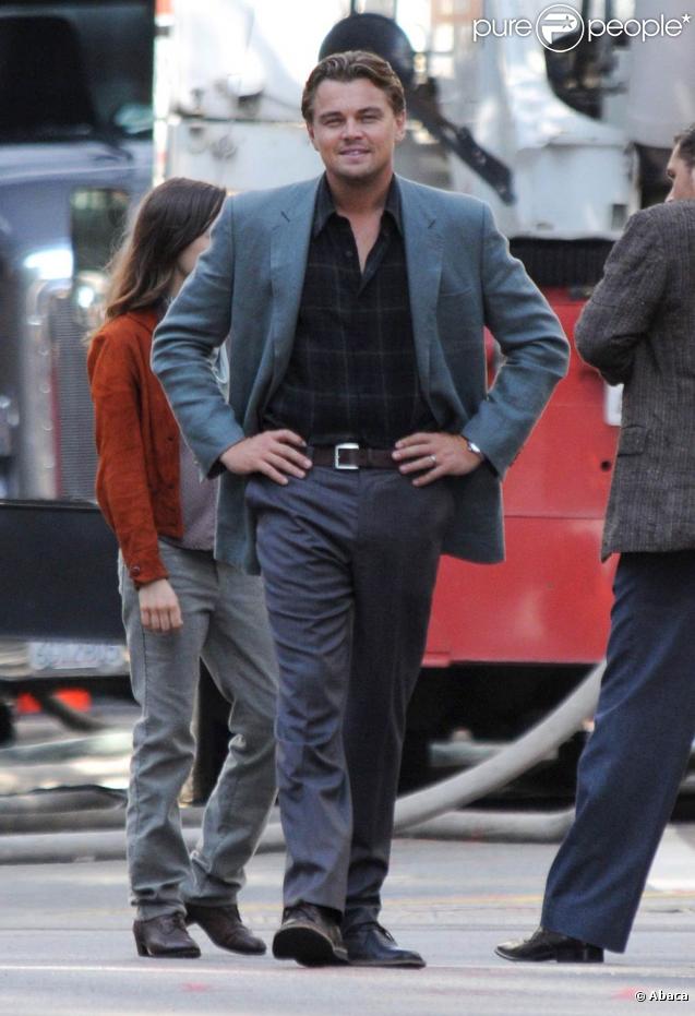 Leonardo DiCaprio et Ellen Page sur le tournage d' Inception , de Christopher Nolan, en septembre 2009, à Los Angeles !