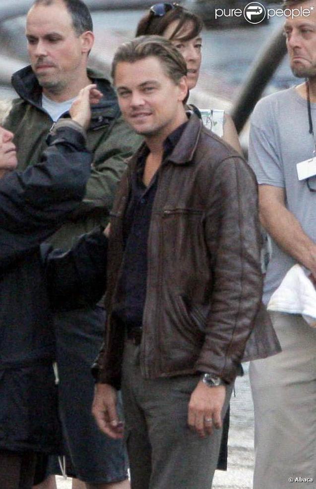 Leonardo DiCaprio et Ellen Page sur le tournage d' Inception , de Christopher Nolan, en septembre 2009, à Los Angeles !