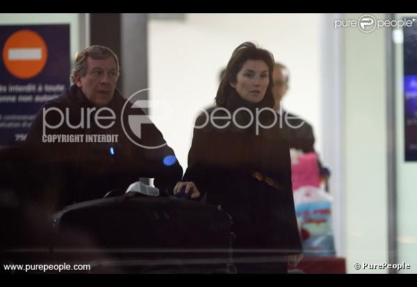 Cécilia ex Sarkozy et Richard Attias de retour de Fès le 3 février 2008 à l'aéroport