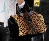Kate Moss : Elle ne quitte plus ses sacs Longchamps !