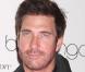 Dylan McDermott, le 12 octobre à New York pour l'illumination de Bloomingdale, en rose dans le cadre de la lutte contre le cancer !