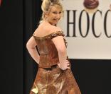 Elisabeth Buffet au salon du chocolat (13 octobre 2009)