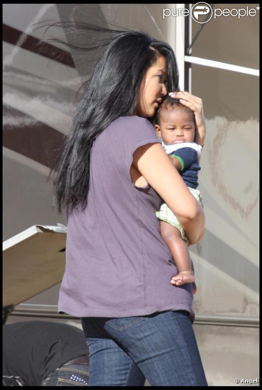 Kimora Lee et son fils Kenzo sur le tournage de sa série réalité 