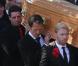 Ronan Keating et les membres de Boyzone Mikey Graham, Shane Lynch et Keith Duffy lors des funérailles de Stephen Gately de Boyzone en l'église Saint Laurence O'Toole en Irlande le 17 octobre 2009