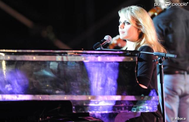 Concert pour la tolérance à Agadir, le 17 octobre 2009 : Coeur de pirate 