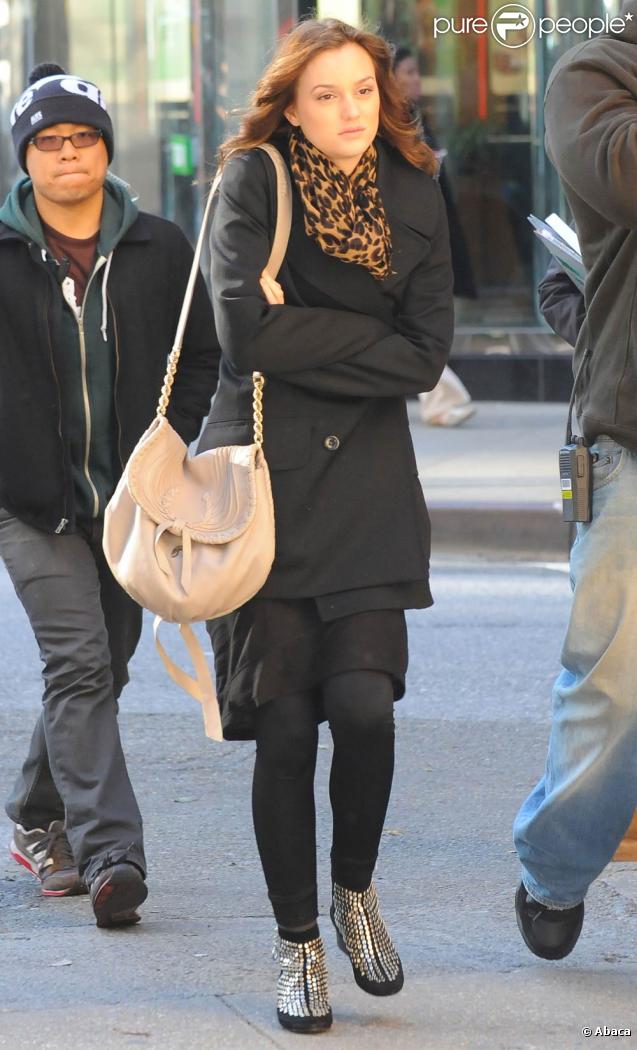Leighton Meester sur le tournage de la saison 3 de  Gossip Girl , le 19 octobre 2009