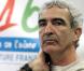Raymond Domenech veut l'union sacrée... C'est pas gagné : regardez Yannick Noah le tacler !