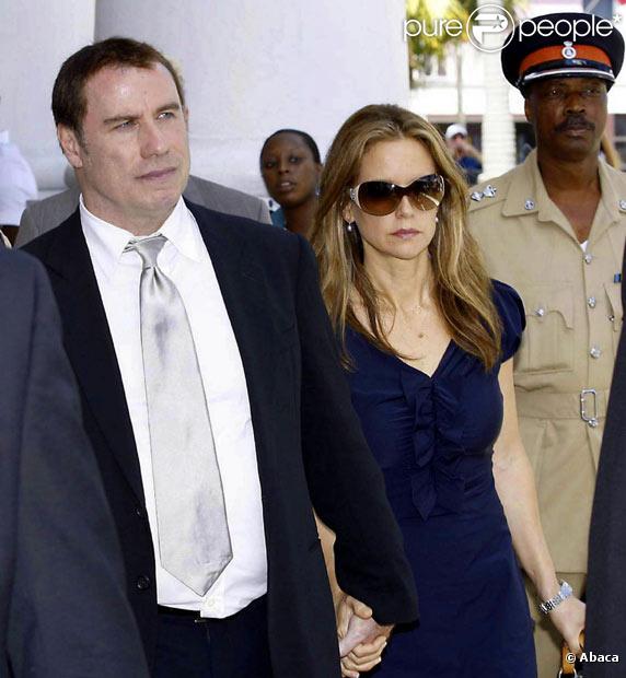 John Travolta et sa femme arrivent au tribunal de Nassau le 23 septembre 2009 