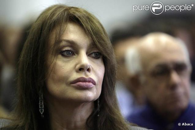 Veronica Lario a demandé le divorce à son mari, Silvio Berlusconi.