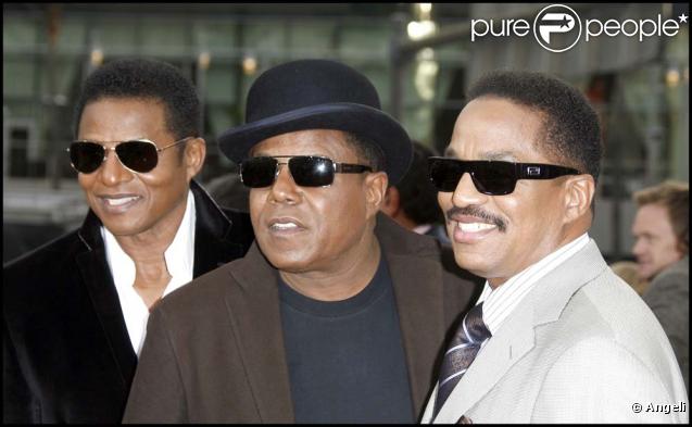 Tito, Marlon et Jackie Jackson à l'avant-première de This is it à Los Angeles, le 67 octobre 2009 !