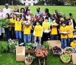 Michelle Obama dans les jardins de la Maison Blanche le 29 octobre 2009 