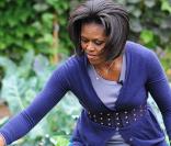 Michelle Obama dans les jardins de la Maison Blanche le 29 octobre 2009 