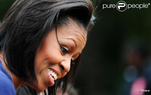 Michelle Obama dans les jardins de la Maison Blanche le 29 octobre 2009 