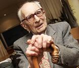 Claude Lévi-Strauss est décédé le 1er novembre 2009. Il avait 100 ans.