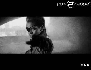 Rihanna a dévoilé le clip de Wait your turn