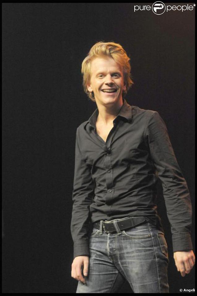 lors du one-man-show d'Alex Lutz le 31 octobre 2009 au Bataclan