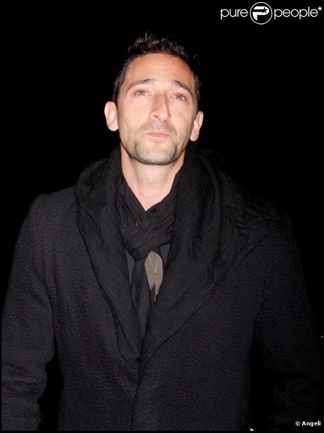Adrien Brody lors de la soirée pour la sortie du dvd Valentino : The Last Emperor à New York le 3 novembre 2009