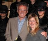 Nelson Monfort et sa fille Isaure à la première VIP de la comédie musicale Zorro. 05/11/09