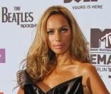 Leona Lewis, forte d'une chaleureuse performance, a également ébloui le photocall de la soirée.