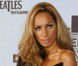 Leona Lewis, forte d'une chaleureuse performance, a également ébloui le photocall de la soirée.