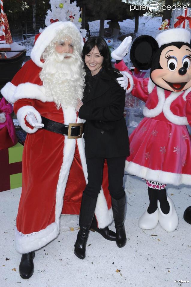 Le Père Noël et Minnie seront-ils eux aussi appelés à la rescousse pour apparaître dans  90210  ?