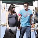 Johnny Knoxville de Jackass : Une balade en attendant bébé... avec sa fiancée très enceinte !