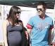 Johnny Knoxville de Jackass : Une balade en attendant bébé... avec sa fiancée très enceinte !