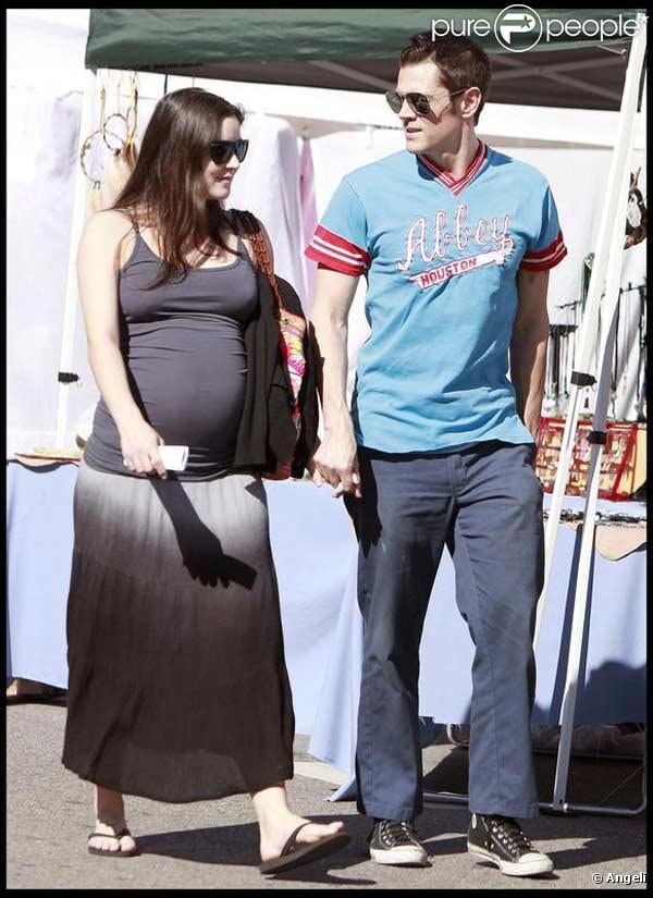 Johnny Knoxville et sa fiancée Naomi Nelson, très enceinte, à Los Angeles