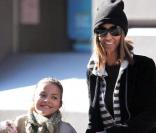 Iman Bowie et sa fille Alewandria Zahra à la sortie de l'école à New York le 8/11/09