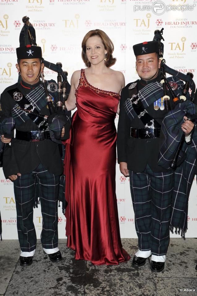 Sigourney Weaver pendant la soirée de gala Indian Head Injury Foundation (9 novembre 2009, Londres)