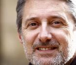 Le comédien Antoine de Caunes, venu présenter  La folle histoire d'amour de Simon Askenazy , au Festival de Sarlat, le 14 novembre 2009.