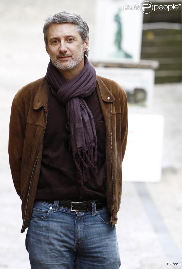 Le comédien Antoine de Caunes, venu présenter  La folle histoire d'amour de Simon Askenazy , au Festival de Sarlat, le 14 novembre 2009.