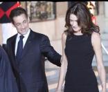 Nicolas Sarkozy et Carla Bruni accueillent le président irakien Jalal Talabani et son épouse à l'Elysée. 16/11/09