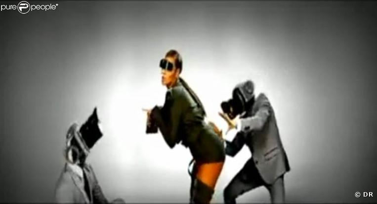 Beyoncé feat. Lady Gaga,  Video Phone  (image extraite du clip réalisé par Hype Williams)