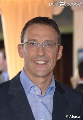 Julien Courbet, l'animateur historique de  Sans aucun doute .