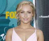 La ravissante Hayden Panettiere sur tapis rouge.