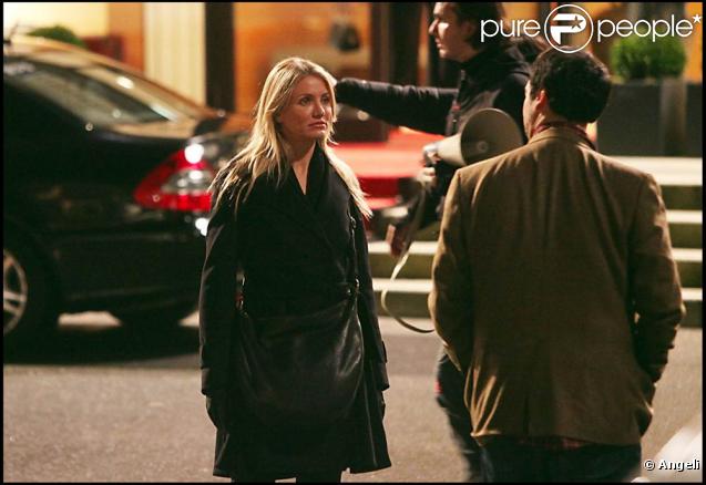Cameron Diaz sur le tournage de  Knight and Day , de James Mangold, avec Tom Cruise, à la Festival House of Mozart de Salzbourg, en Autriche, le 19 novembre 2009.