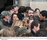 Jean Dujardin aux obséques de Jocelyn Quivrin