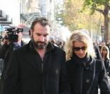 Jean Dujardin et Alexandra lamy aux obséques de Jocelyn Quivrin