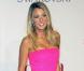 Blake 100% california girl dans une robe bustier des plus flashy... Waouw !  