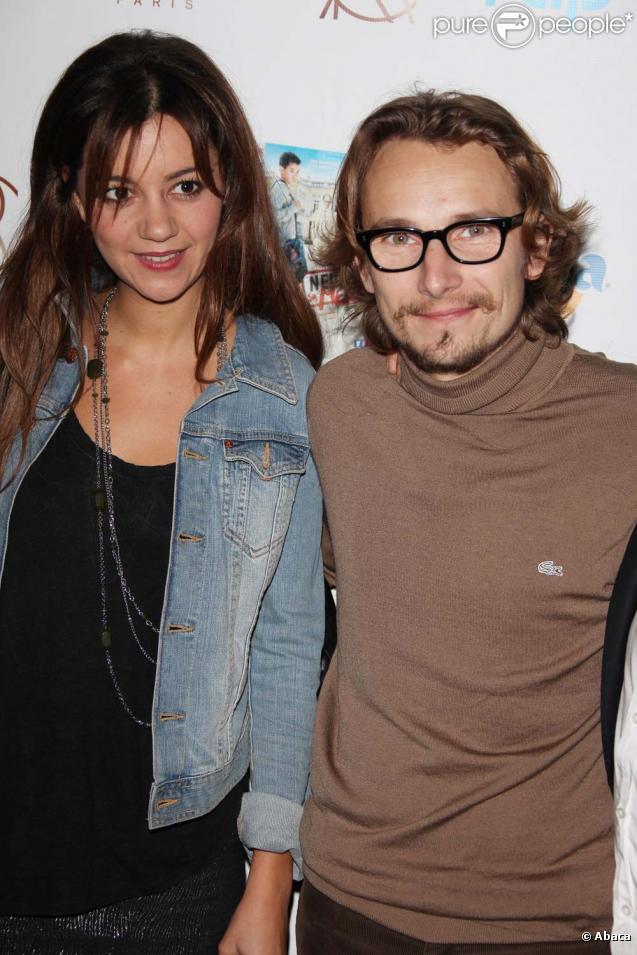 Lorànt Deutsch et Marie-Julie Baup à la fête du film  Neuilly sa mère , à Paris le 27 novembre 2009.
