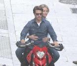 Cameron Diaz et Tom Cruise, en pleine balade à moto sur le tournage de  Knight & Day 