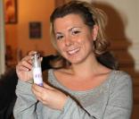 Cindy Lopes de  Secret Story 3  dans les locaux de  Purepeople  raconte tout ! Le 30 novembre 2009.