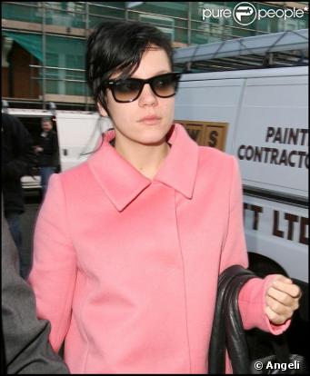 Lily Allen à Londres, le 2 décembre 2009