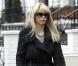 Claudia Schiffer... Un rien lui va ! Elle est tellement chic ! 
