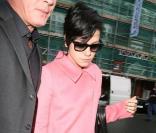 Lily Allen : même si elle a l'air un peu fatigué, dans son manteau rose elle est juste craquante  