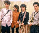 Indochine en 1985 avec au centre les jumeaux Nicola et Stéphane Sirkis.