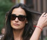 Demi Moore porte le bracelet de la Kabbale en 2007 